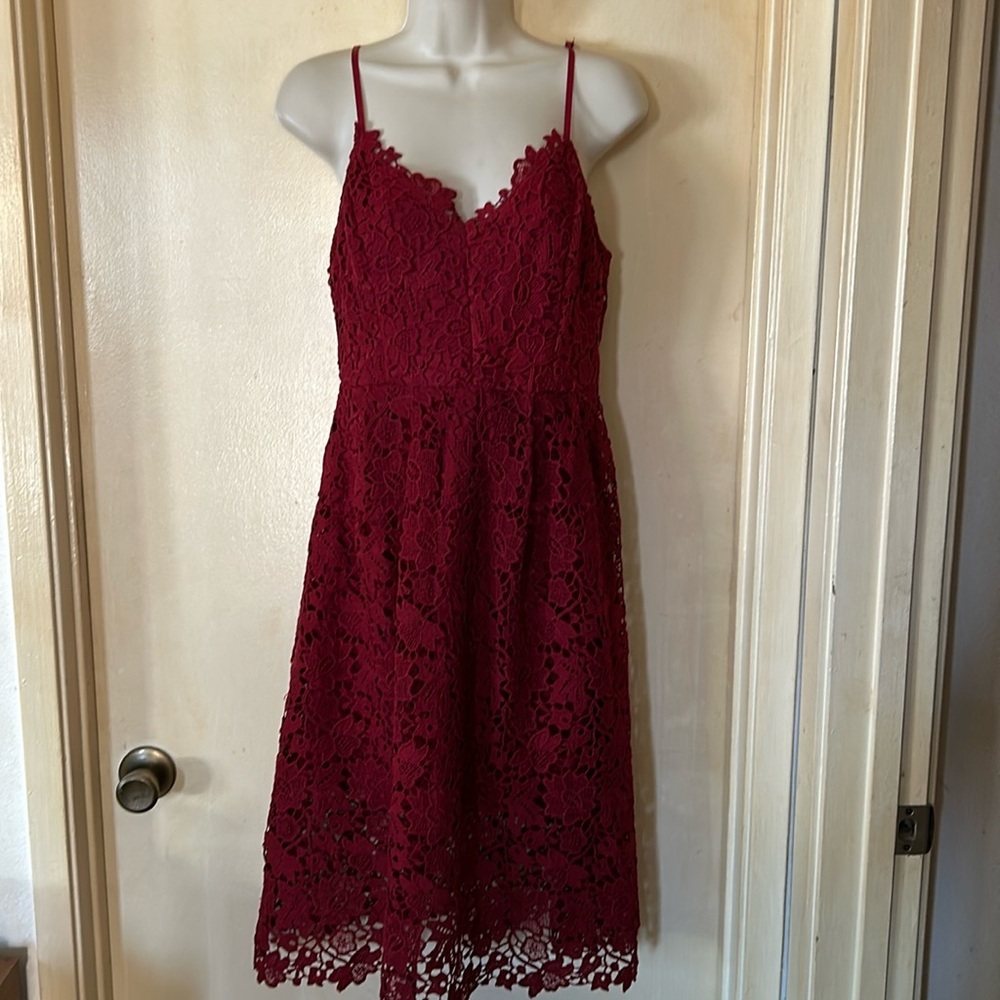 Astr Cranberry Spaghetti Strap Lace Sheath Dress size M